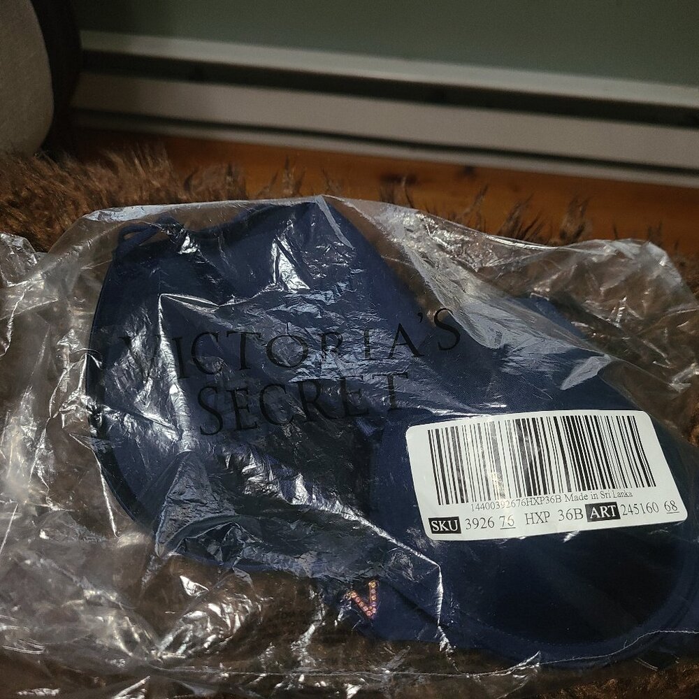 Victoria's Secret Sapphire Blue push-up Bra 36B